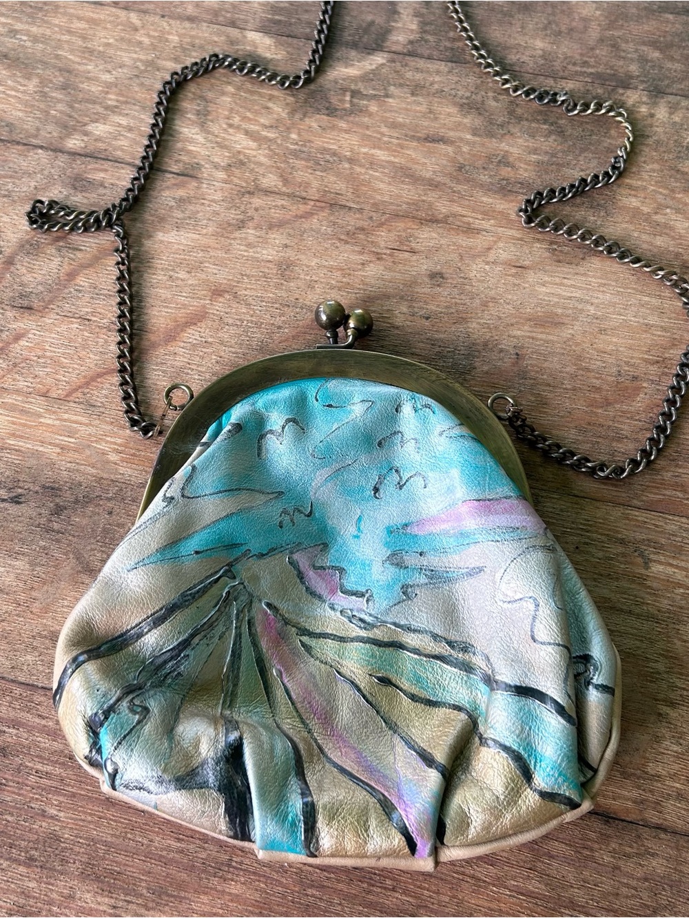 Vintage Hand Painted Leather Kiss Lock 
Crossbody Bag Artisan